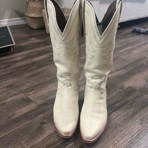 The Annie Womens Tecovas, Bone size 7.5